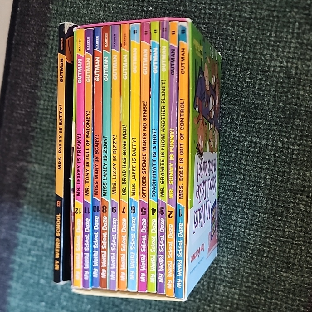 My Weird School Daze Box Set